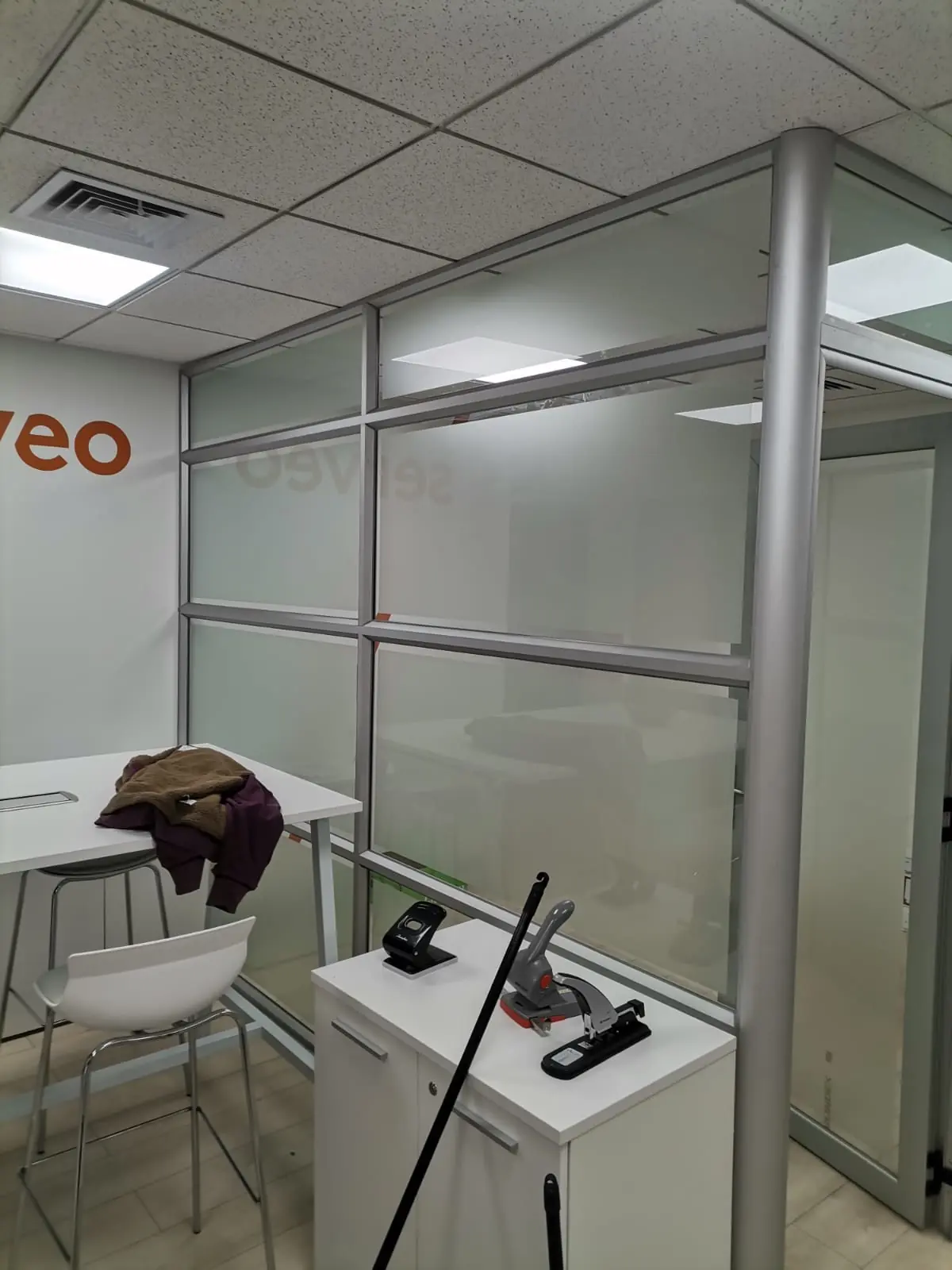 División de vidrio templado para oficina Santiago